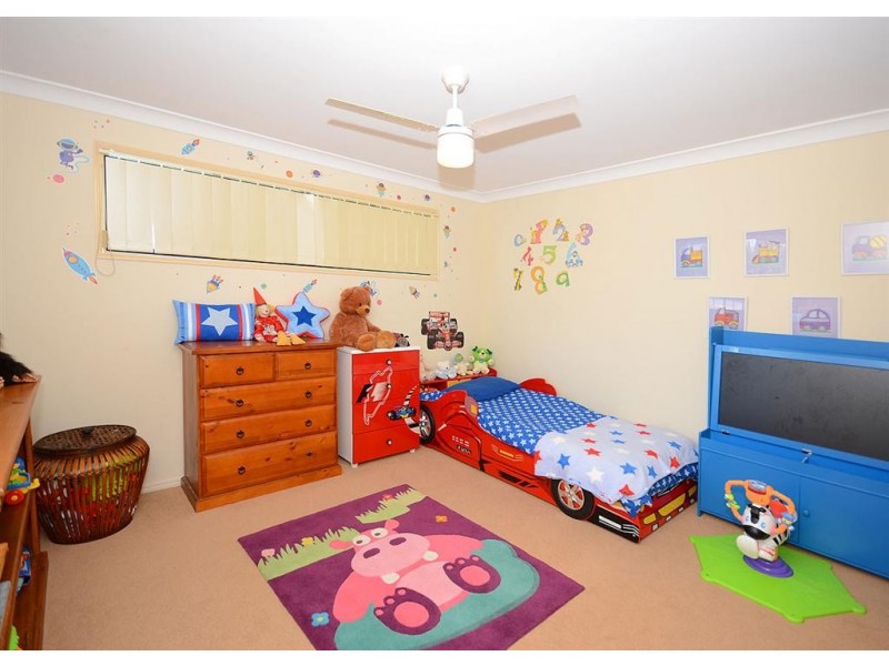 16 Merrilyn Court, Urangan QLD 4655