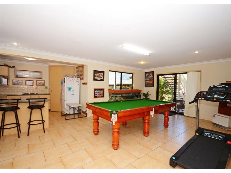 16 Merrilyn Court, Urangan QLD 4655