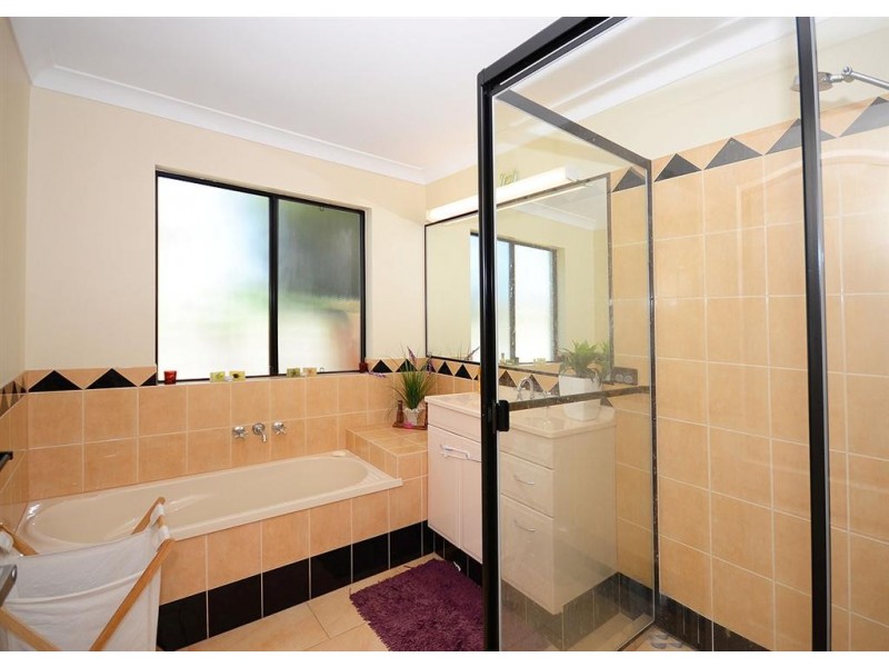 16 Merrilyn Court, Urangan QLD 4655