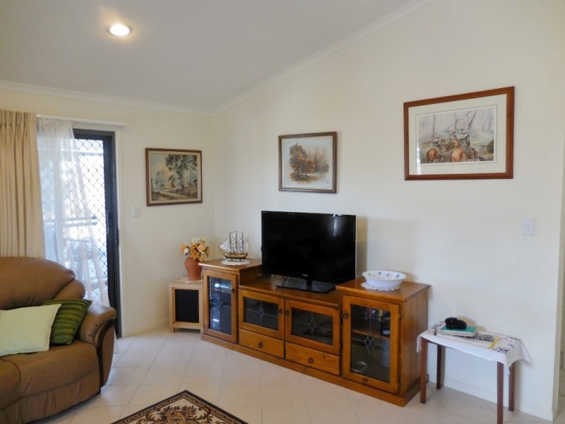 254/7 Bay Drive ‘Golden Shores’, Urraween QLD 4655