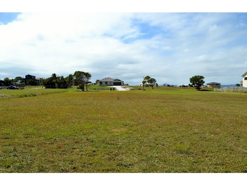 13 Loggerhead Court, River Heads QLD 4655