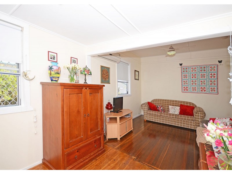 31 Dayman Street, Urangan QLD 4655