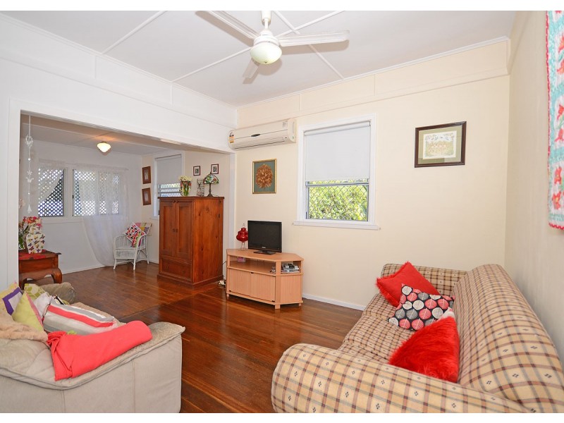 31 Dayman Street, Urangan QLD 4655