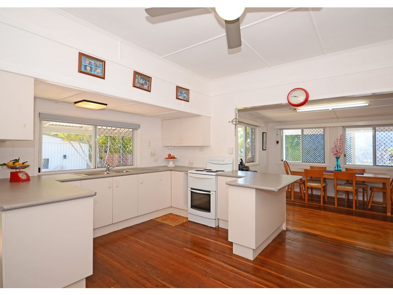 31 Dayman Street, Urangan QLD 4655