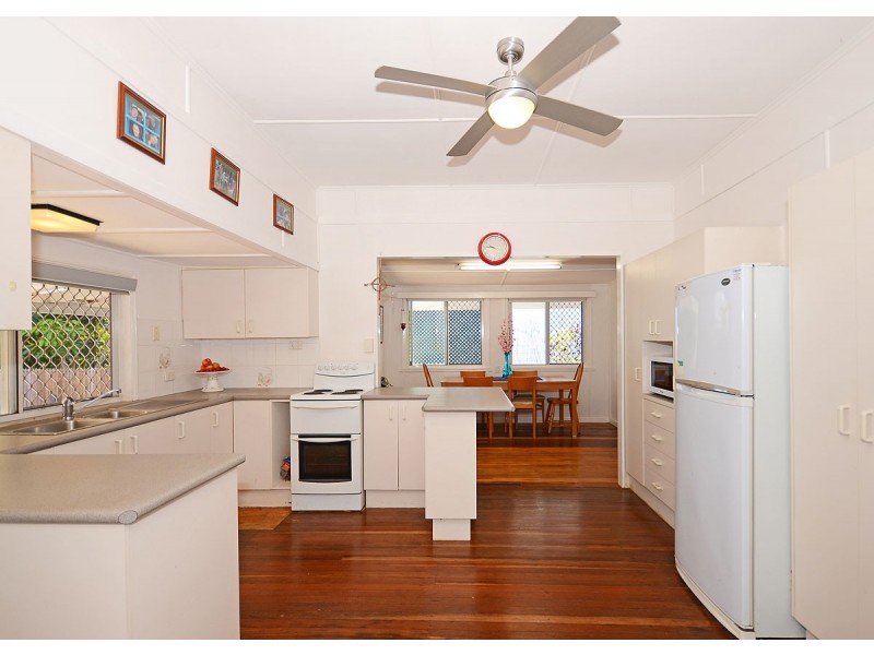 31 Dayman Street, Urangan QLD 4655