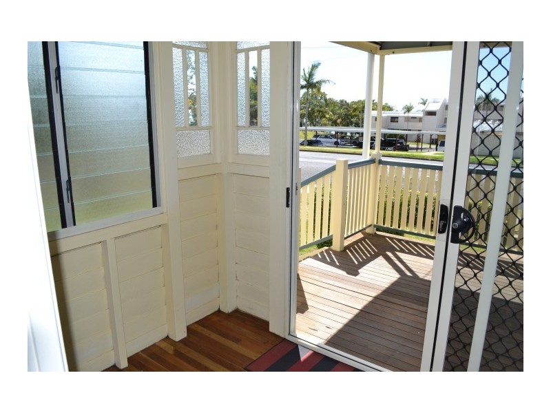 25 Watson Street, Pialba QLD 4655