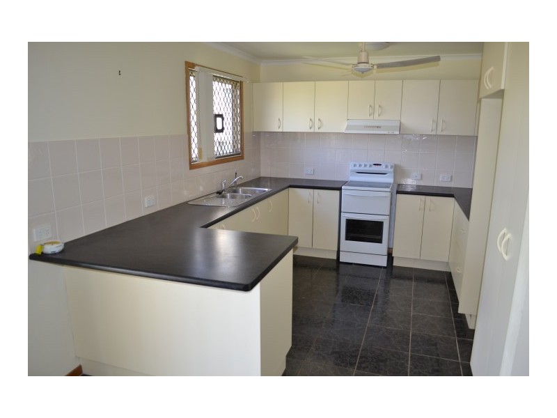 25 Watson Street, Pialba QLD 4655