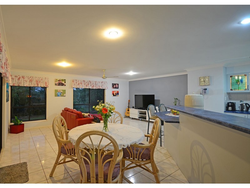 38 Jimilee Street, Dundowran Beach QLD 4655