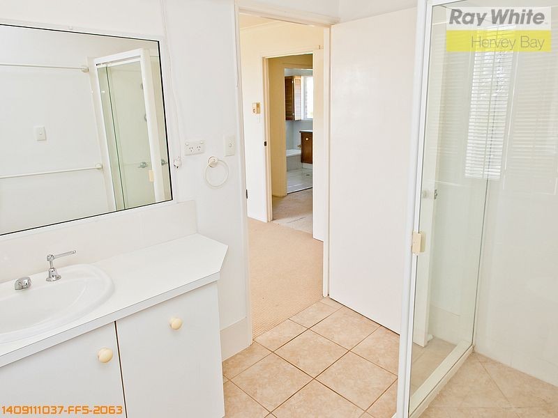 42 Johnston Boulevard, Urraween QLD 4655