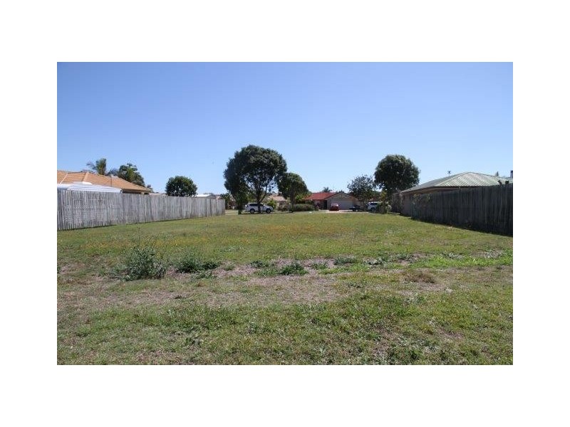 11 Chancellor Drive, Urraween QLD 4655