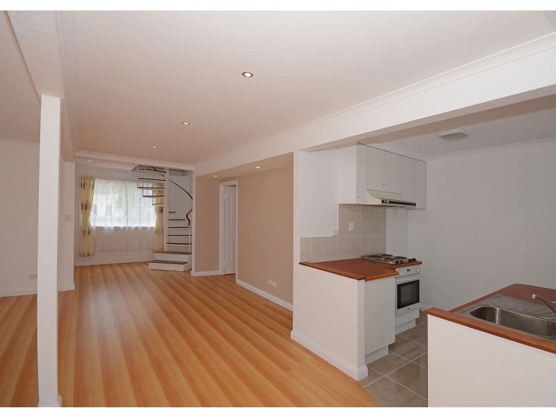 125 Pulgul Street, Urangan QLD 4655
