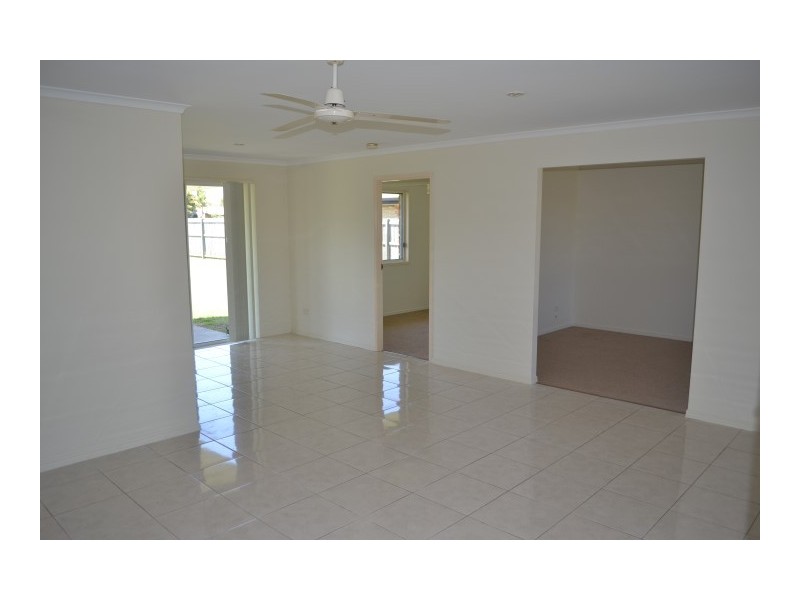 7 Gunsynd Way, Point Vernon QLD 4655