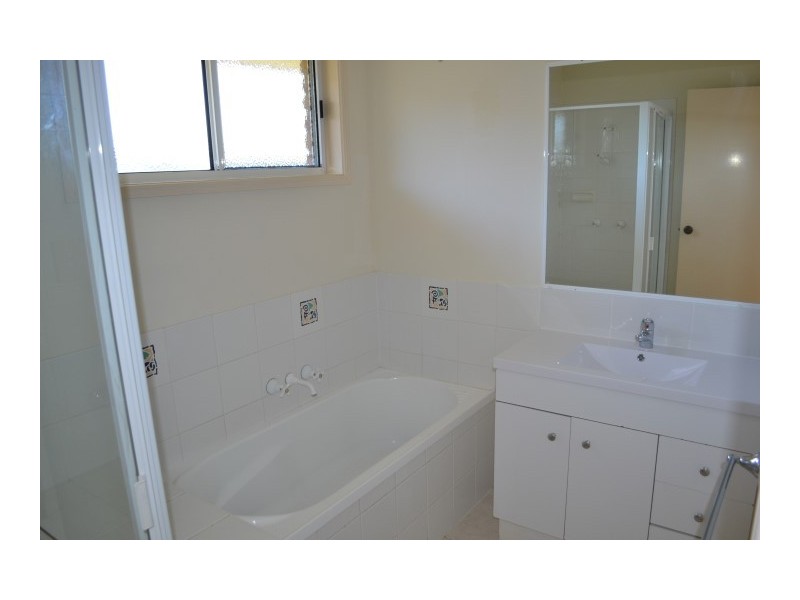 7 Gunsynd Way, Point Vernon QLD 4655