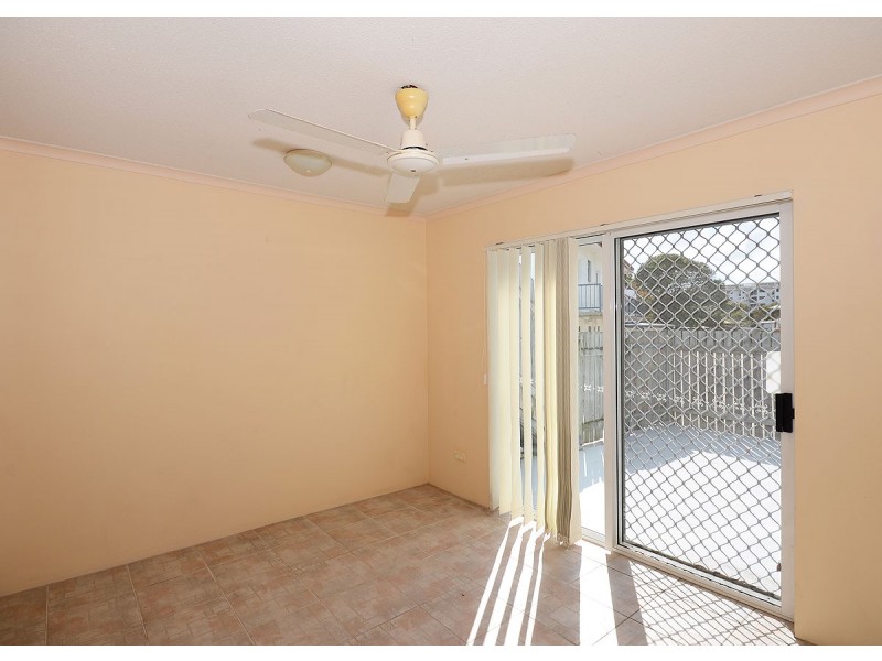 4/458 Esplanade, Torquay QLD 4655
