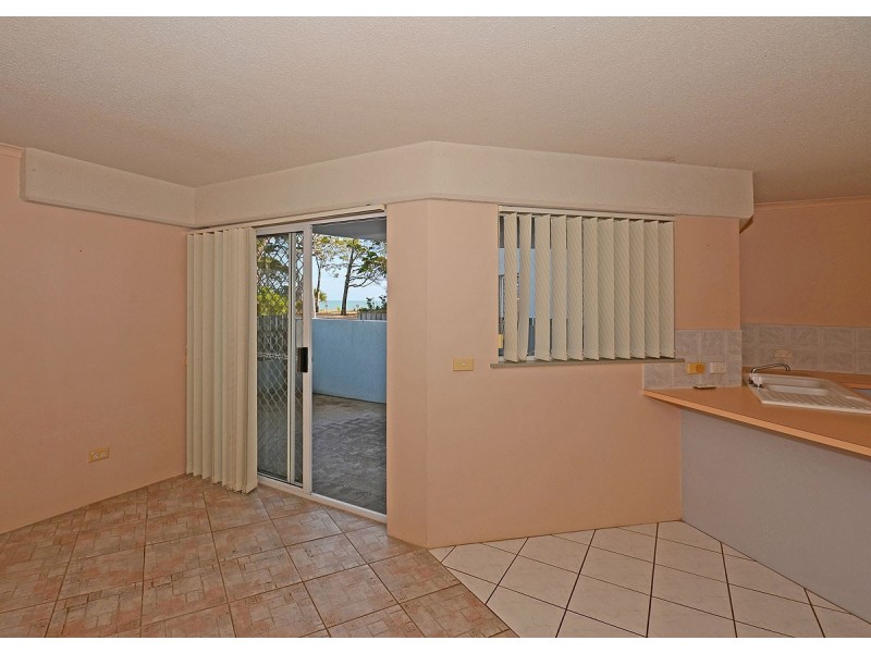 4/458 Esplanade, Torquay QLD 4655