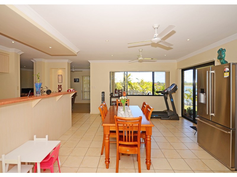 8 Whistler Court, Eli Waters QLD 4655