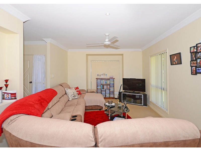 8 Whistler Court, Eli Waters QLD 4655