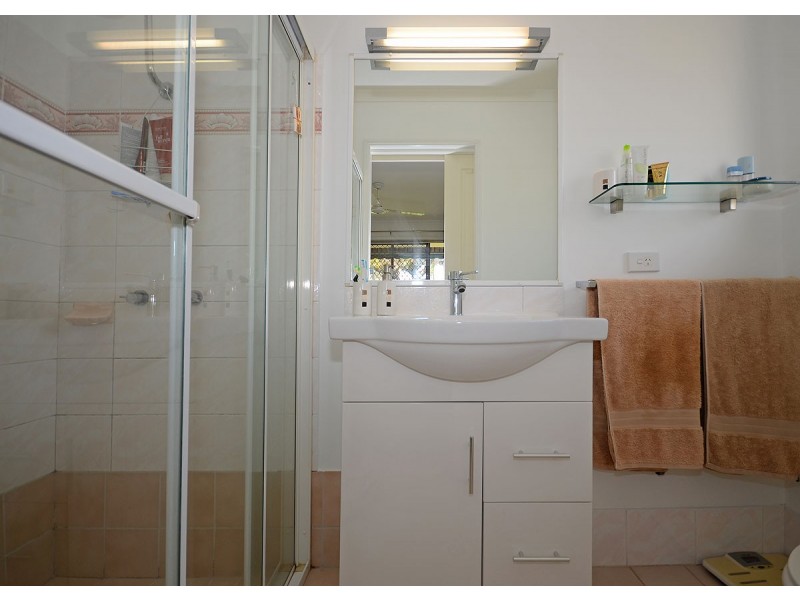 6 Rialto Court, Urangan QLD 4655