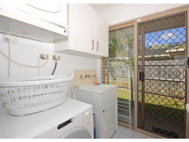 6 Rialto Court, Urangan QLD 4655