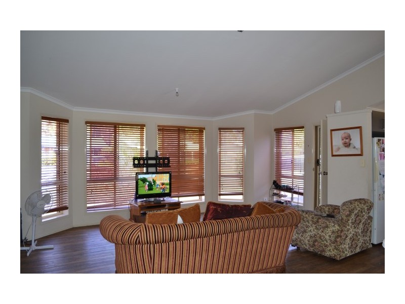 30 Fairway Drive, Urraween QLD 4655