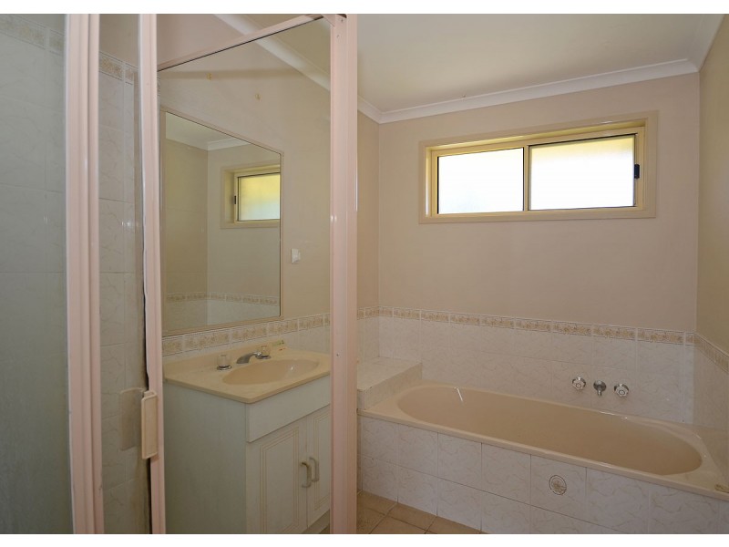 23 Tristania Crescent, Urangan QLD 4655