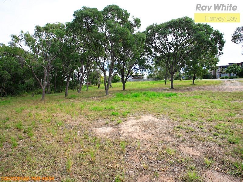 67 Moolyyir Street, Urangan QLD 4655