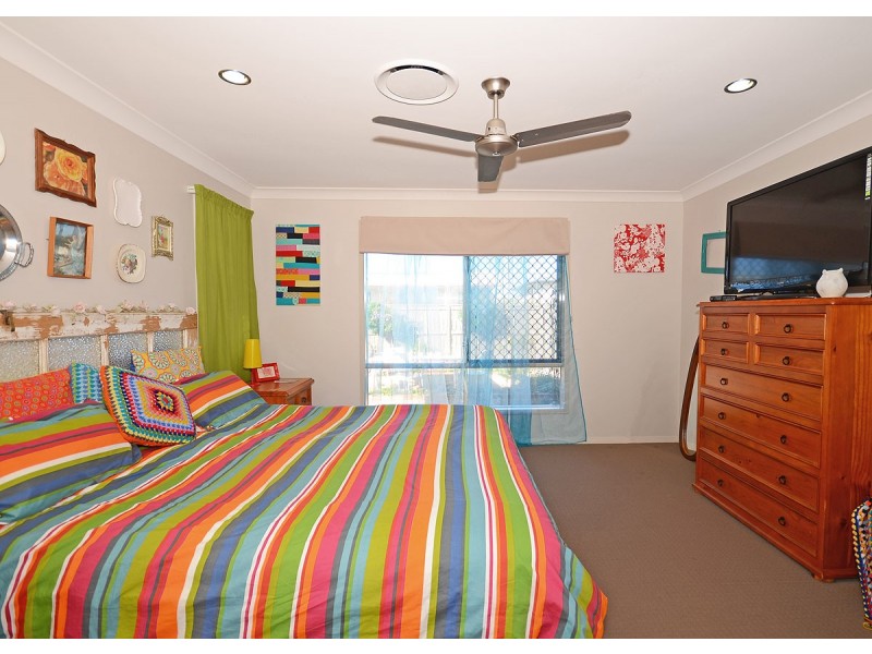 15 John Street, Scarness QLD 4655