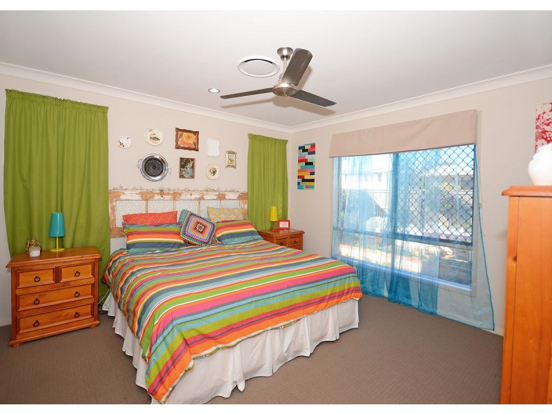 15 John Street, Scarness QLD 4655