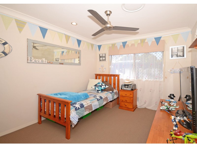 15 John Street, Scarness QLD 4655