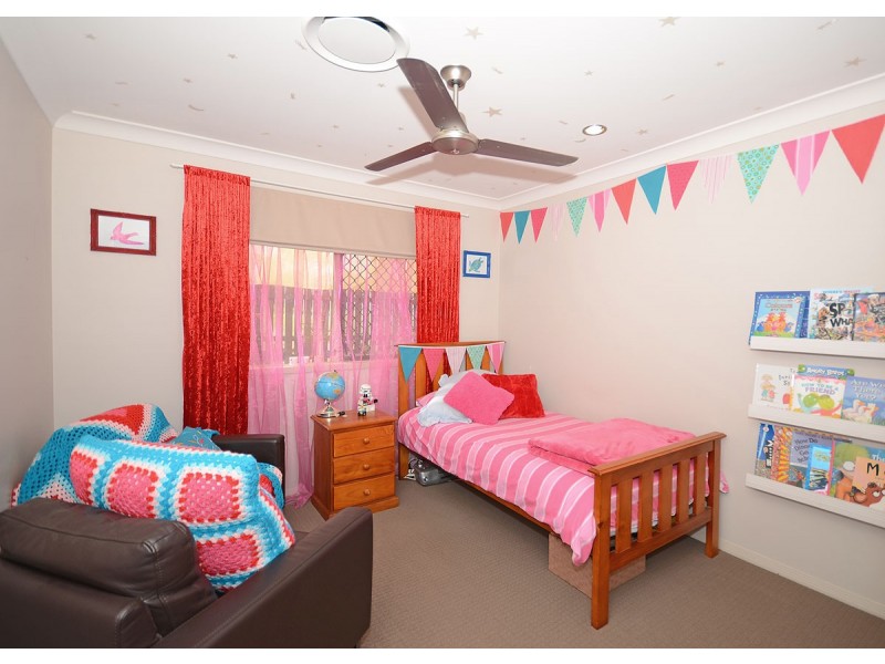15 John Street, Scarness QLD 4655