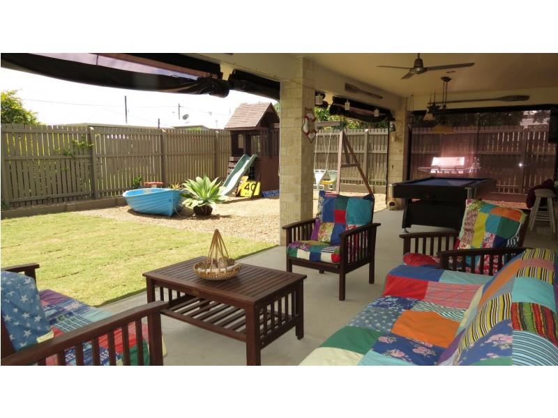 15 John Street, Scarness QLD 4655