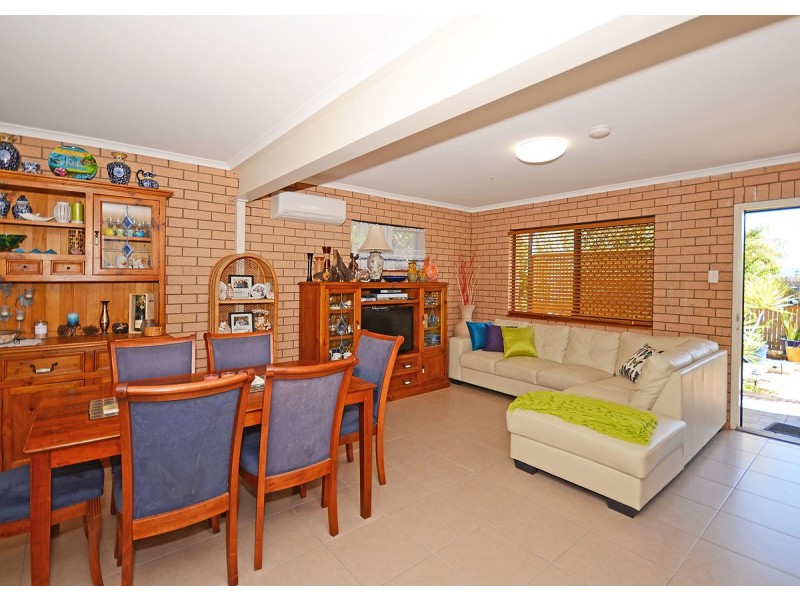 597 Boat Harbour Drive, Urangan QLD 4655