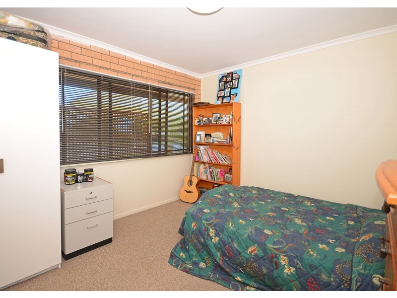 597 Boat Harbour Drive, Urangan QLD 4655
