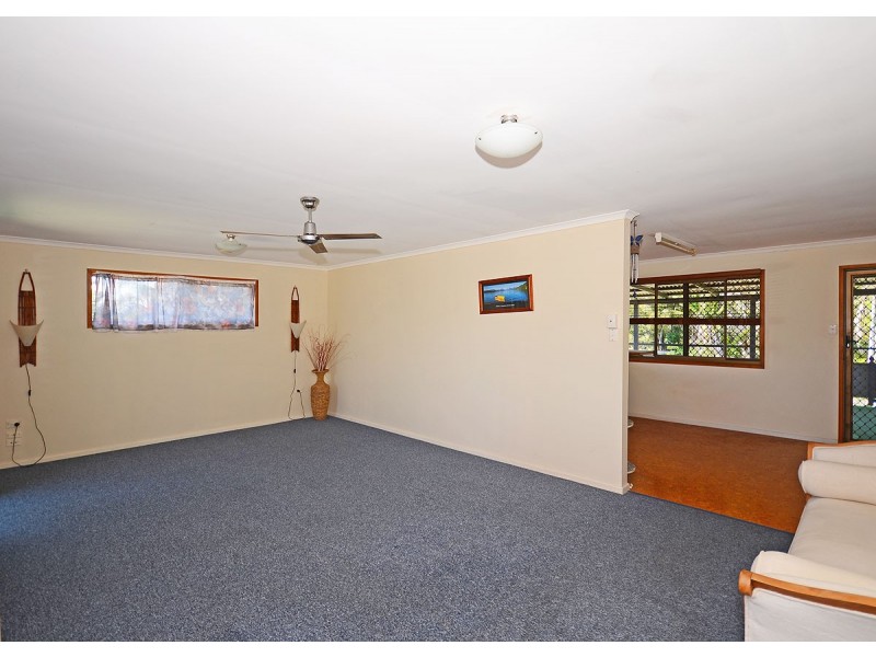 597 Boat Harbour Drive, Urangan QLD 4655