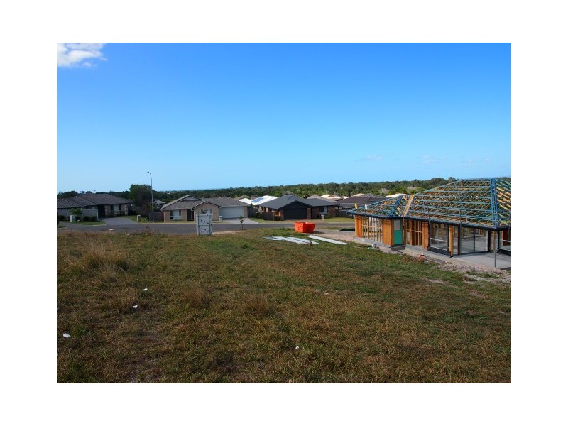 14 Mia Court, Nikenbah QLD 4655