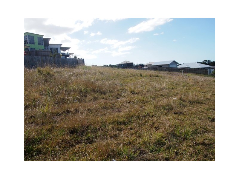 14 Mia Court, Nikenbah QLD 4655