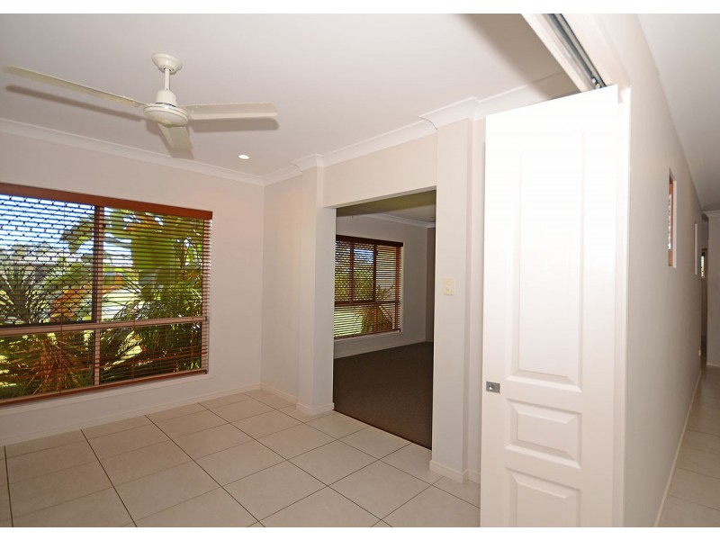 37 Seahorse Circuit, Dundowran Beach QLD 4655