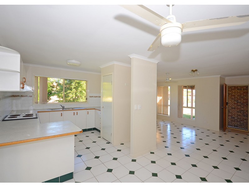 2-4 Sittella Close, Eli Waters QLD 4655