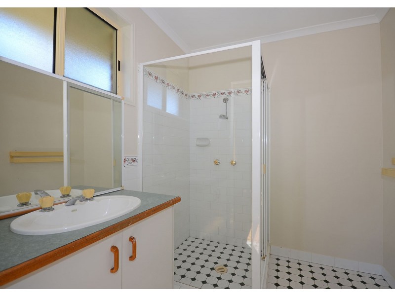 2-4 Sittella Close, Eli Waters QLD 4655