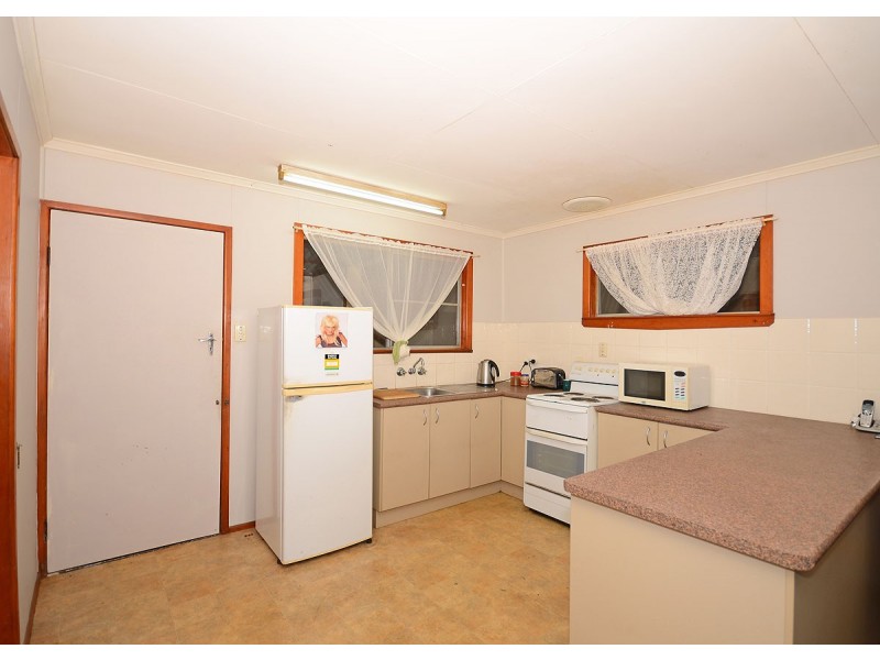 2 Tom Street, Pialba QLD 4655