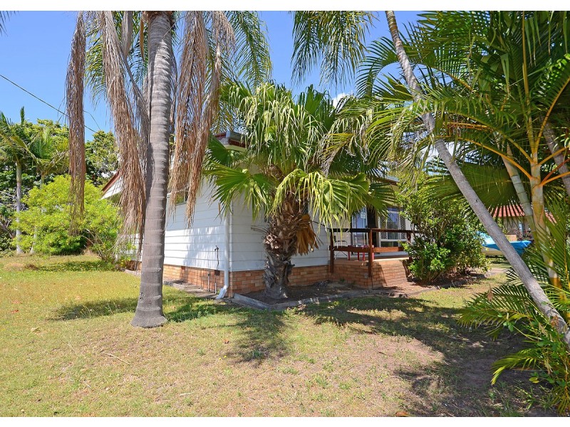 2 Tom Street, Pialba QLD 4655