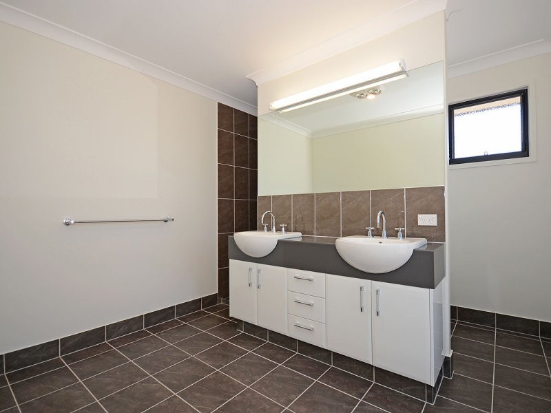 53 Barramundi Dr, Burrum Heads QLD 4659
