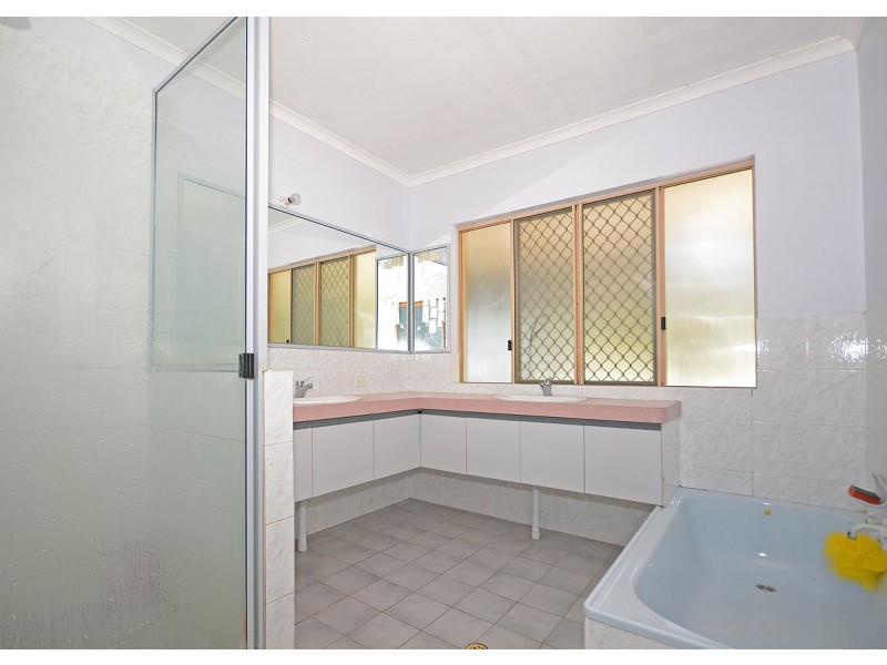 235 Doolong Road, Wondunna QLD 4655