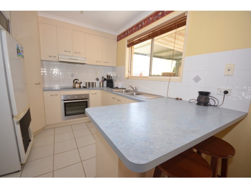 216 Pulgul Street, Urangan QLD 4655