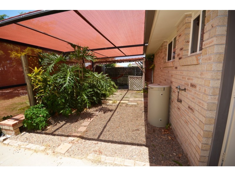 216 Pulgul Street, Urangan QLD 4655