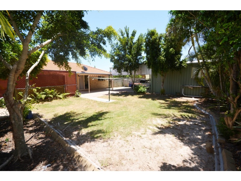 216 Pulgul Street, Urangan QLD 4655