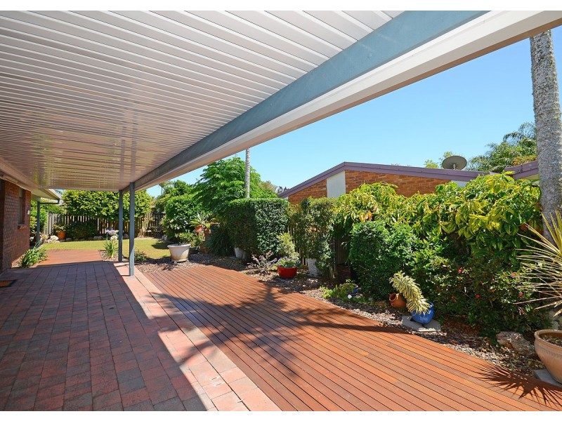63 Drummond Street, Urangan QLD 4655
