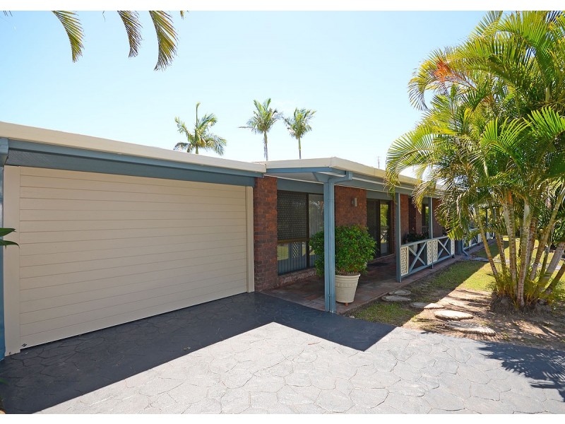 63 Drummond Street, Urangan QLD 4655