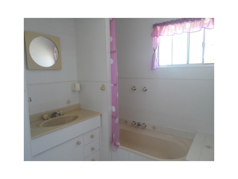 48 MANT, Point Vernon QLD 4655