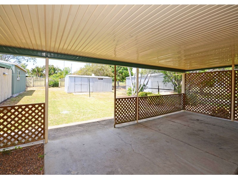 35 Bruce Street, Torquay QLD 4655